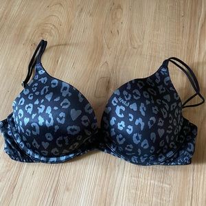 PINK Victoria Secret Push Up Bra 34B Leopard print